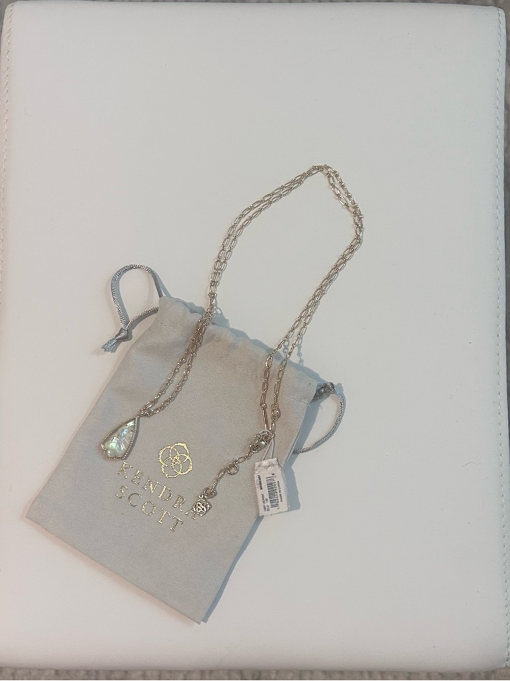 Kendra Scott Camry Mother of Pearl Long Pendant Necklace